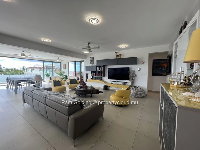 3 Bedroom Penthouse in La Preneuse, Tamarin