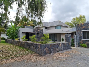 4 Bedroom Villa