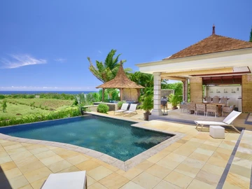 4 Bedroom Villa