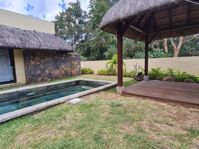 3 bedroom house in Black River for rental in a gated estate.