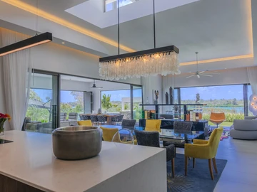 4 Bedroom Villa