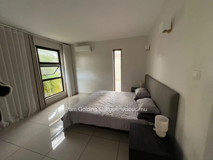 3-Bedroom Ground Floor Apartment for Rent – Bright, Central & Coastal Living
