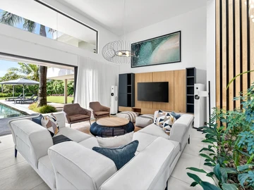 4 Bedroom Villa