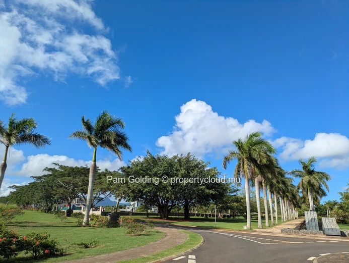 Balaclava – Terrain à vendre – Pam Golding Mauritius