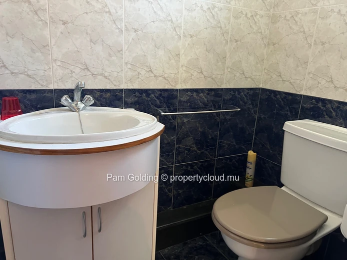 Spacious 4-Bedroom Duplex for Rent Opposite Flic en Flac Beach – Rs 70,000
