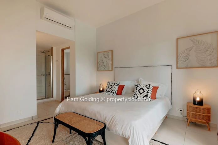 Luxurious 2 Bedroom Penthouse with Rooftop Terrace & Private Pool in Pereybere, Mauritius 