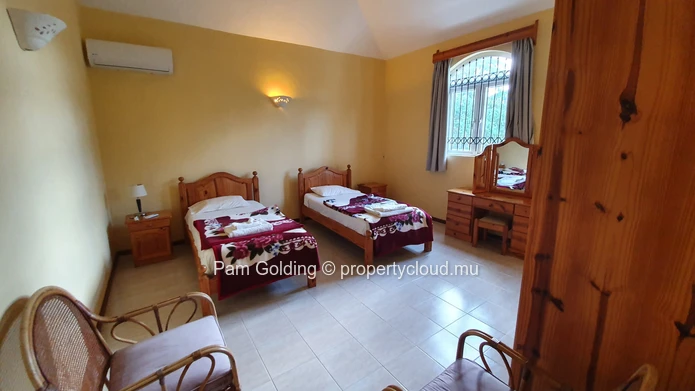 Villa for sale