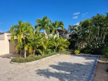 4 Bedroom Villa