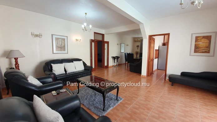 7-bedroom house with spacious rooms