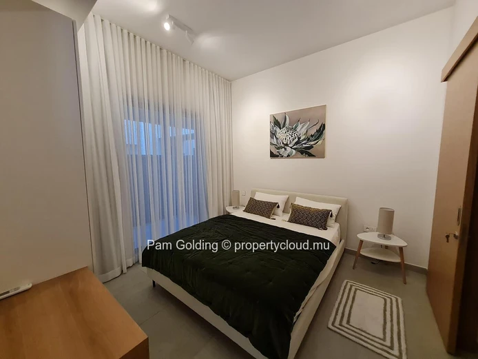 Appartement PDS à vendre à Péreybère, 90m², 2 chambres, piscine commune, dans un complexe résidentiel. Prix $0.