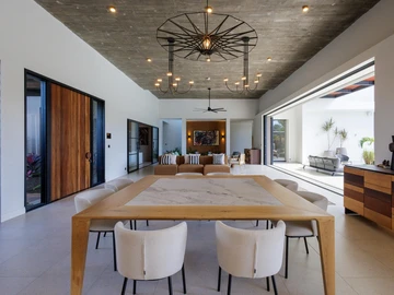 4 Bedroom Villa
