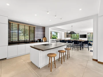 4 Bedroom Villa