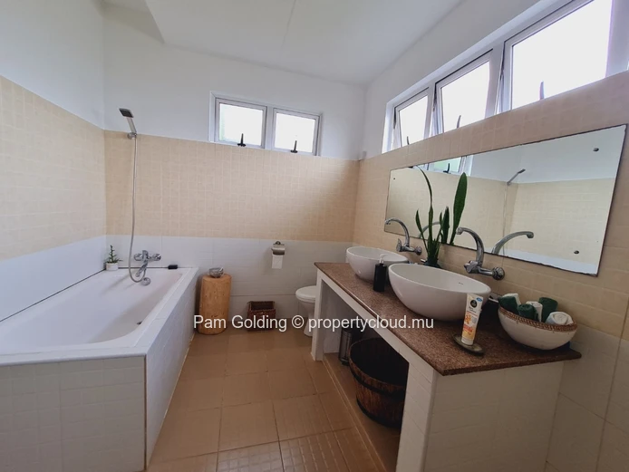 3 bedroom house for rent in La Gaulette