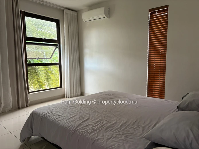3-Bedroom Ground Floor Apartment for Rent – Bright, Central & Coastal Living