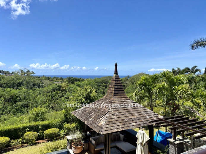 Live in Villa Valriche - surrounded by nature.