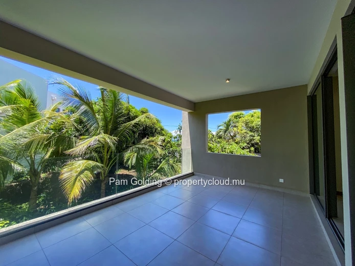 Appartement de 3 chambres en rez-de-jardin  à Pointe aux Cannoniers !