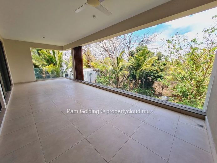 Luxury 2-Bedroom Apartment with Private Rooftop Pool & Stunning Mountain/Sea Views near Mon Choisy Beach (Sole Mandate)