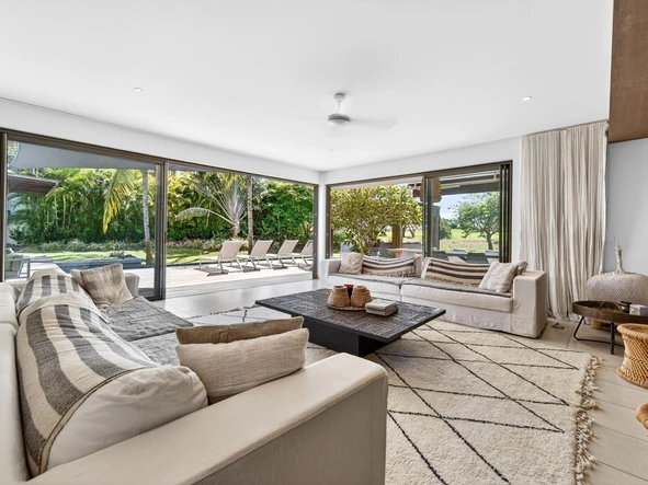 5 Bedroom Villa