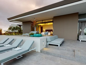 5 Bedroom Villa