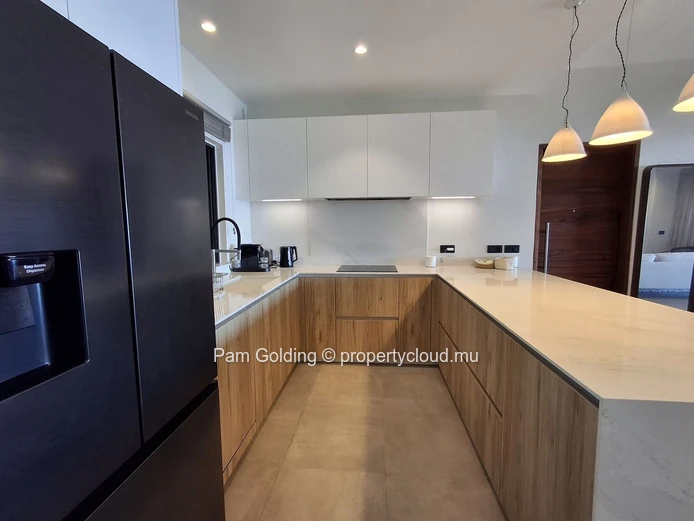 Appartement de 3 chambres en suite avec vues panoramiques sur la mer à Legend Hill, Tamarin – Vie de type resort sur ...