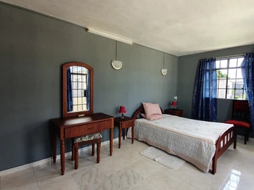 7 Bedroom House