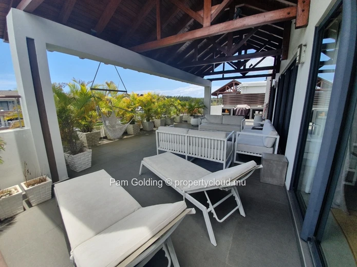 Penthouse Luxueux de 3 Chambres avec Jacuzzi | Choisy les Bains