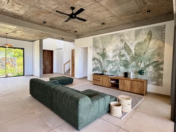 4 Bedroom Villa