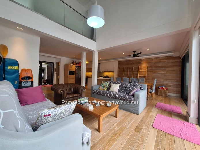 Duplex moderne de 3 chambres à La Balise Marina, Black River