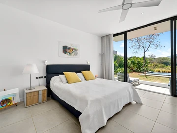 5 Bedroom Villa