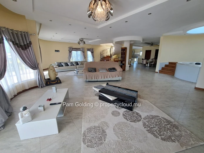 Pointe aux Biches – House for sale – Pam Golding Mauritius