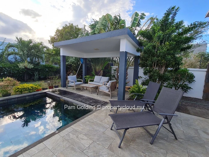 Spacious Freehold Villa in Mont Mascal