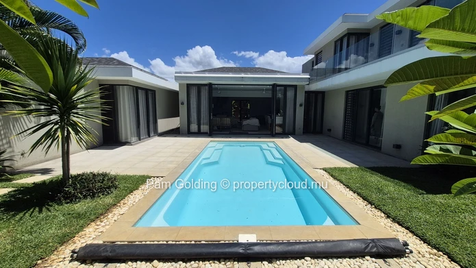 Luxury Villa for Sale in Old Mills Péreybère | Family Home Mauritius