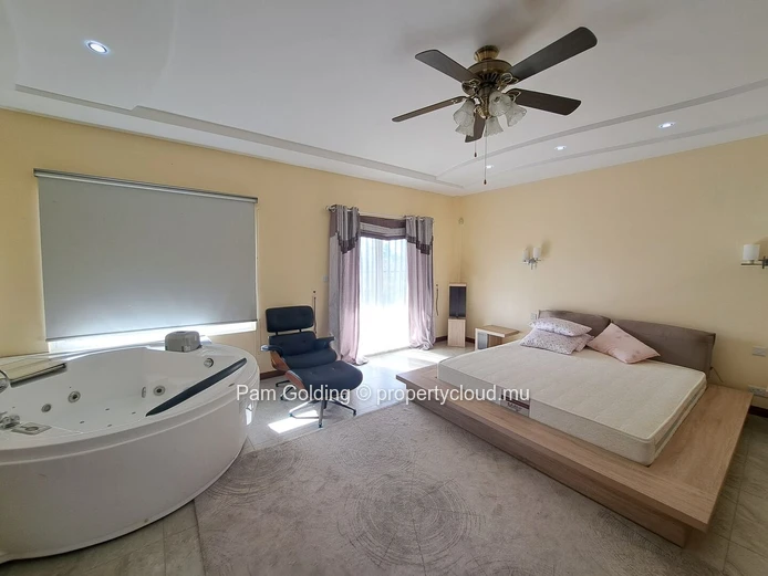 Pointe aux Biches – House for sale – Pam Golding Mauritius