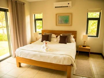 4 Bedroom Villa