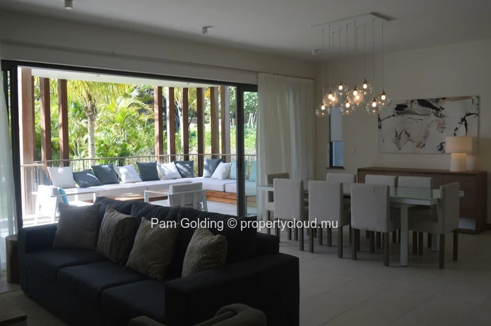 Stunning 2 bedroom on the golf course