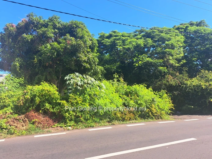 Baie du Tombeau – Terrain à vendre – Pam Golding Mauritius