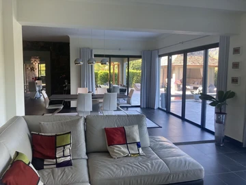 4 Bedroom Villa