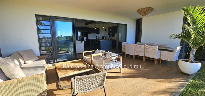 Snap up this Rare Ground Floor Gem at St Antoine Private Residences