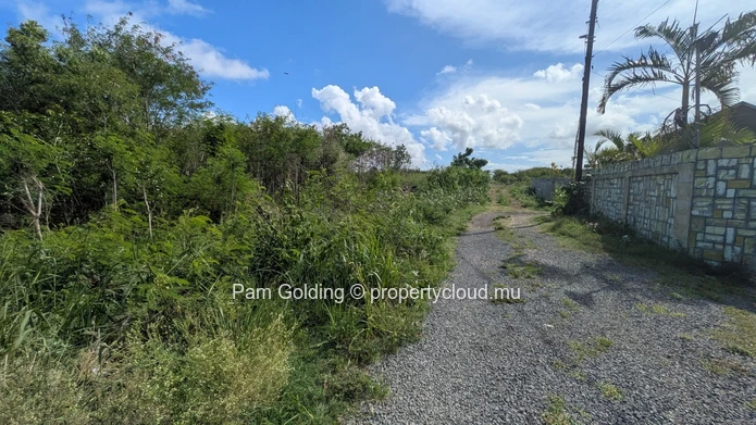 Grand Gaube – Terrain à vendre – Pam Golding Mauritius