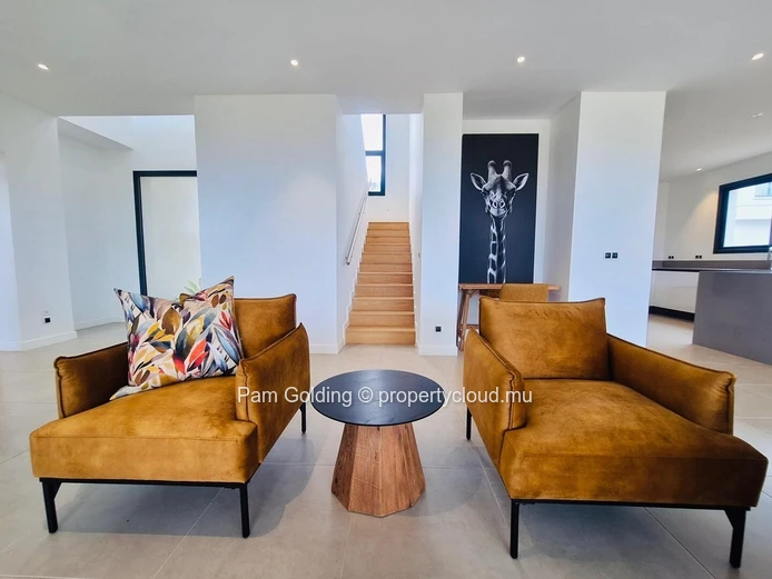 Villa Neuve de 4 Chambres à Akasha, Cap Tamarin – Piscine Privée, Jardin et Vie Familiale au Cœur d’une Smart City