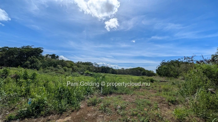 Calodyne – Terrain à vendre – Pam Golding Mauritius