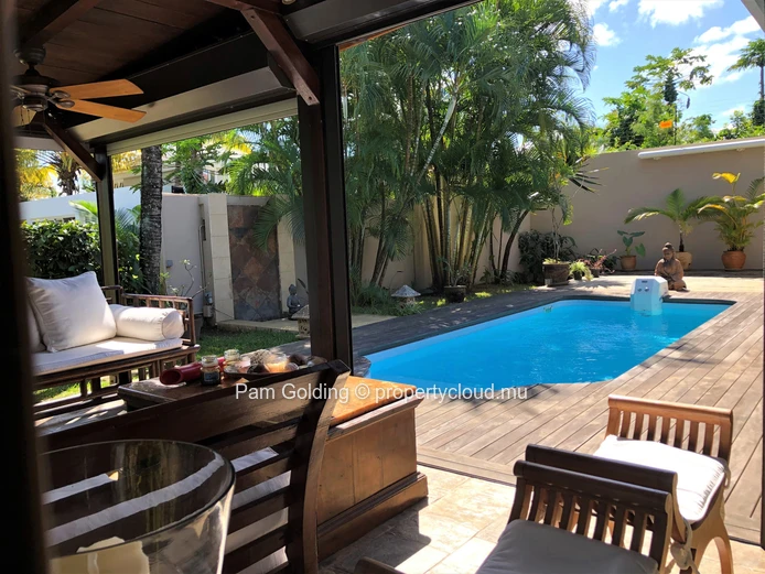 House with a charm 4 bedroom plus an independent studio