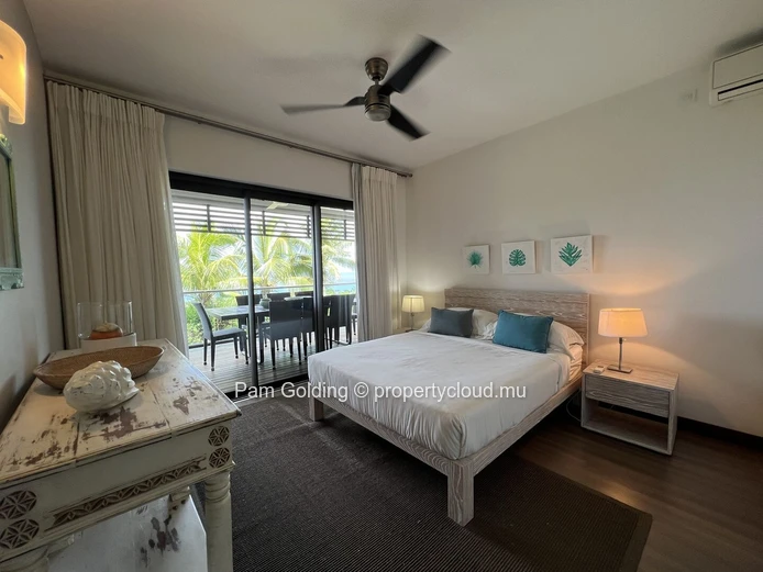 Appartement à vendre à Rivière Noire, 3 chambres, 240m² avec piscine commune