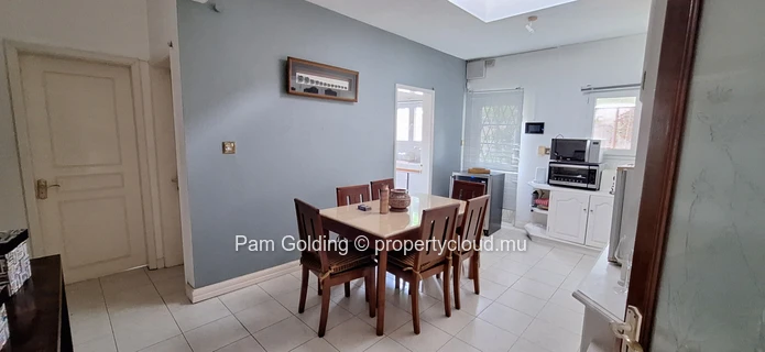Exceptional Multi-Building Estate for Sale – Avenue Ollier, Quatre Bornes (Sole Mandate)