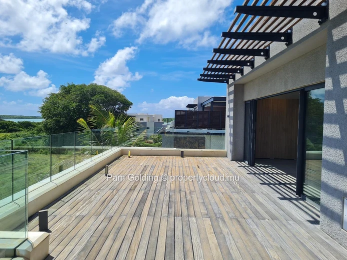 Spacious 3-Bedroom Penthouse with Lagoon View for Sale at St. Antoine Residences – North Coast Mauritius