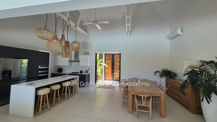 Luxury Villa for Sale in Old Mills Péreybère | Family Home Mauritius