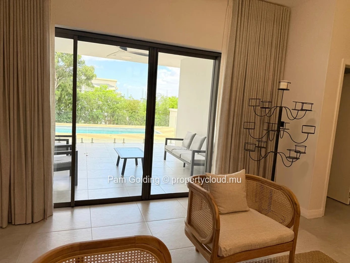 Appartement de 3 chambres au rez-de-chaussée à louer à Tamarin – Lumineux, central et confortable
