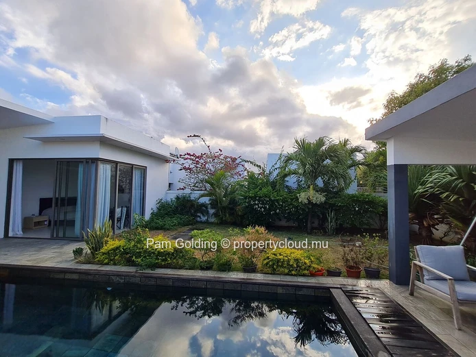 Spacious Freehold Villa in Mont Mascal