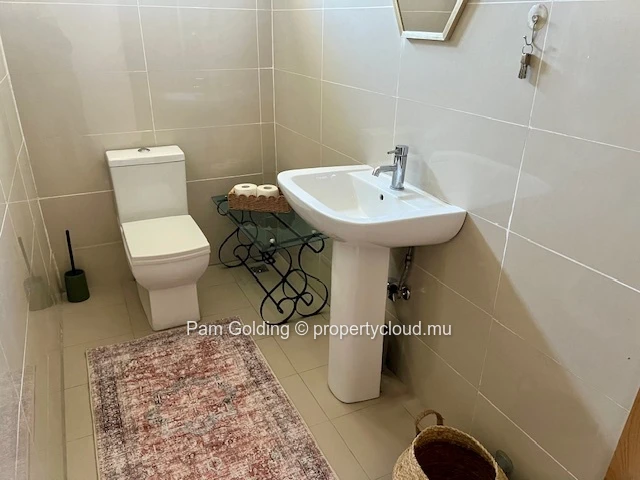 Beautiful 3-Bedroom Furnished House for Rent in Cascavelle