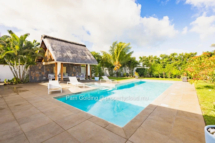 For Sale: 3-Bedroom Villa with Private Garden and Pool – Clos du Littoral, Grand Baie